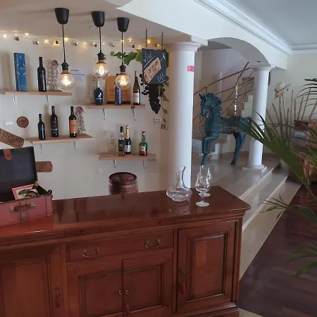 Guest house Oasis 3*